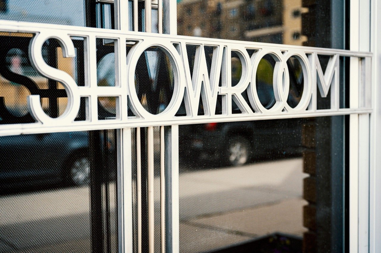 Retail (Stores & Showrooms)
